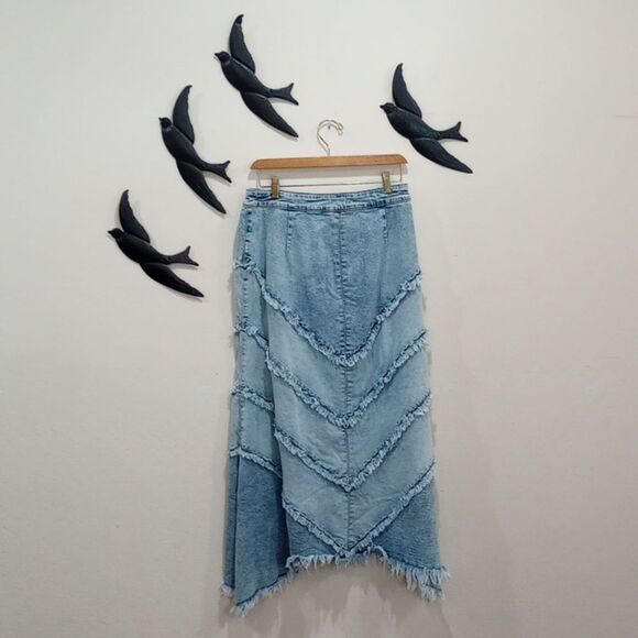 Wash Lab Denim Chevron Raw Hem Maxi Skirt - Size 29 / M - L - Picture 5 of 14
